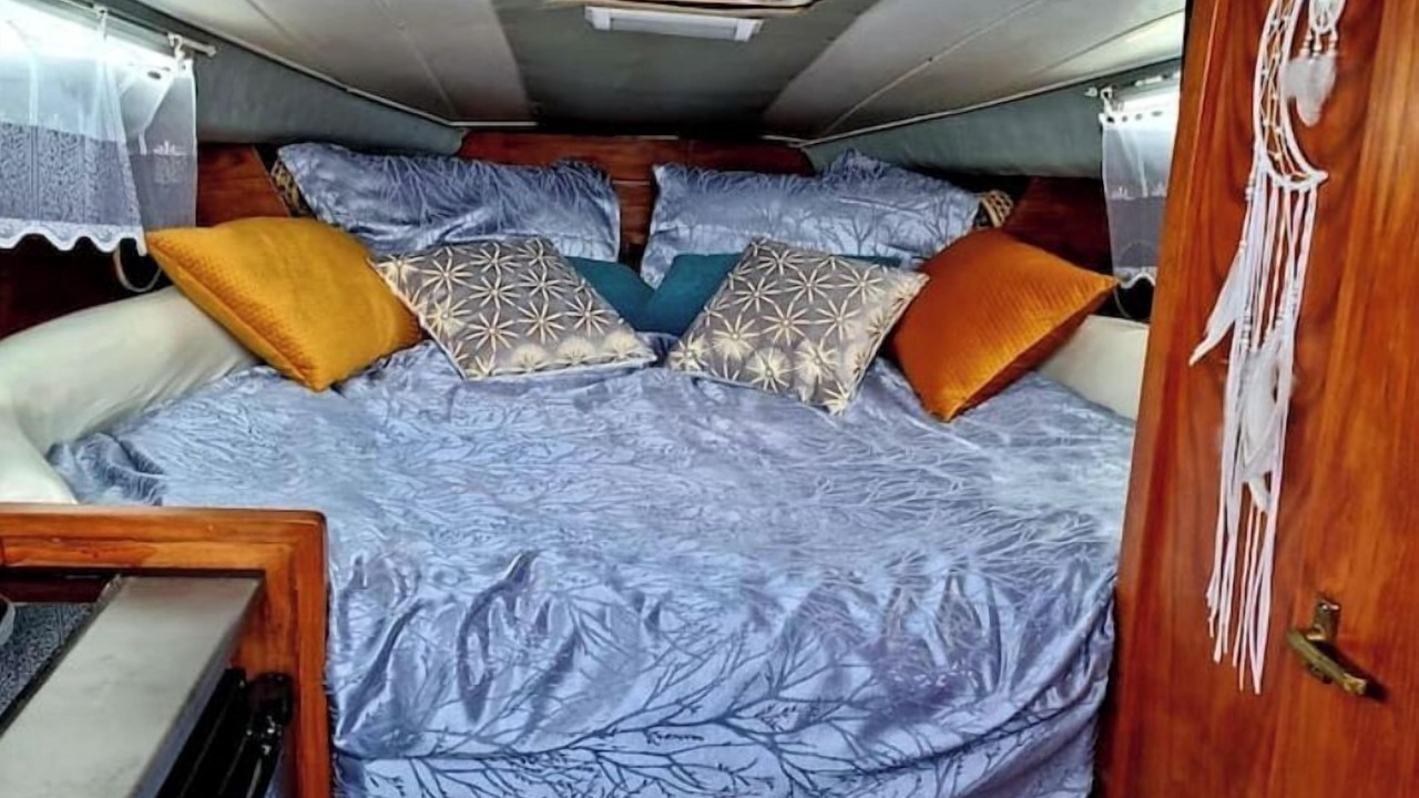 Photo of Bedroom in Bourg-des-Comptes