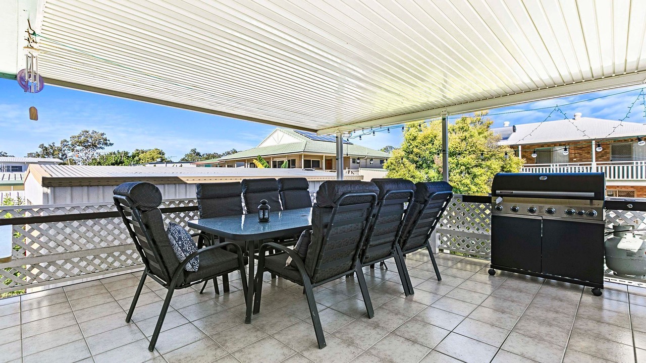 Photo of Others in Traviston