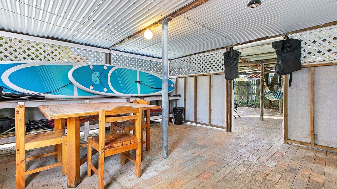 Photo of Others in Traviston