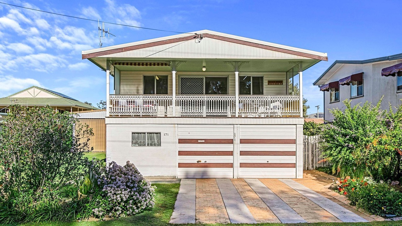 Photo of Others in Traviston