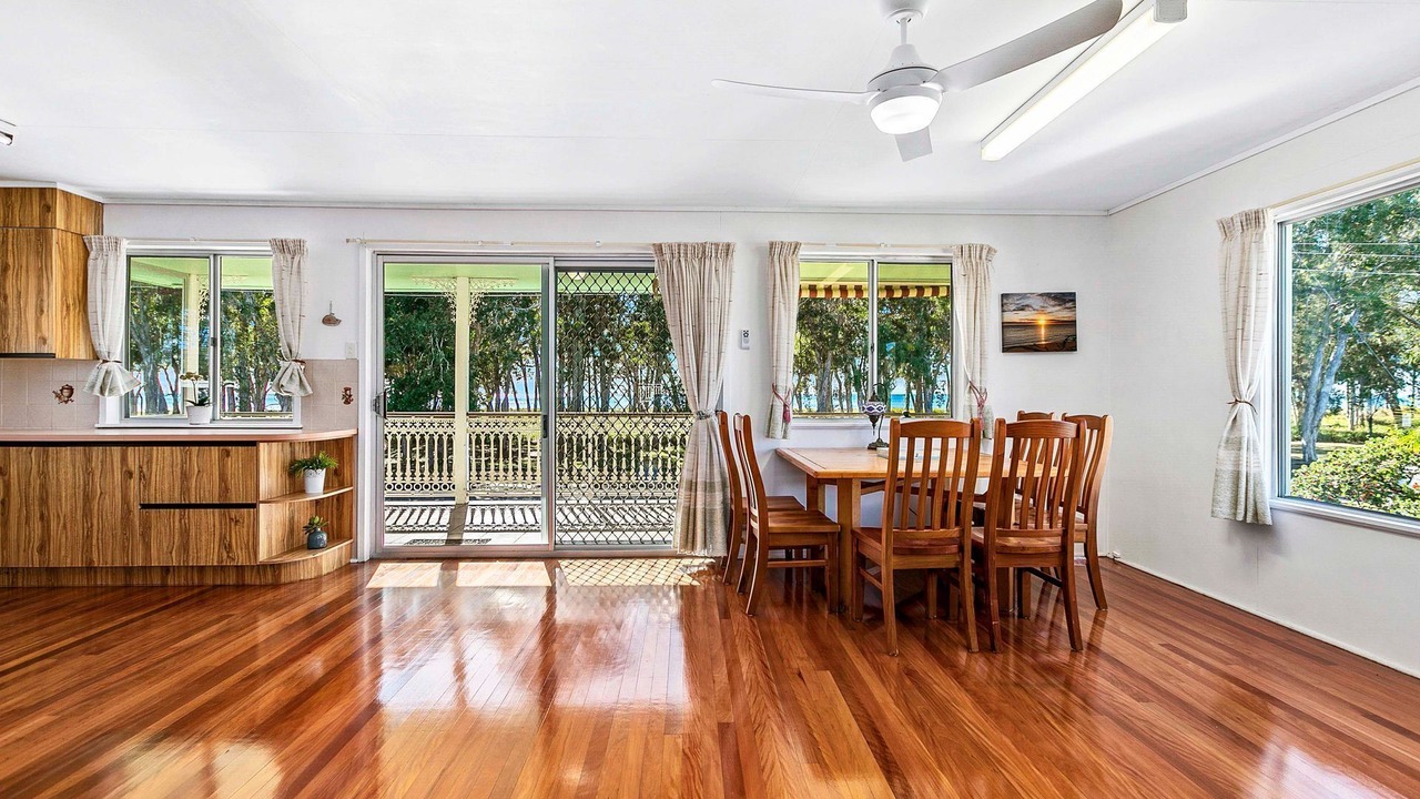 Photo of Others in Traviston