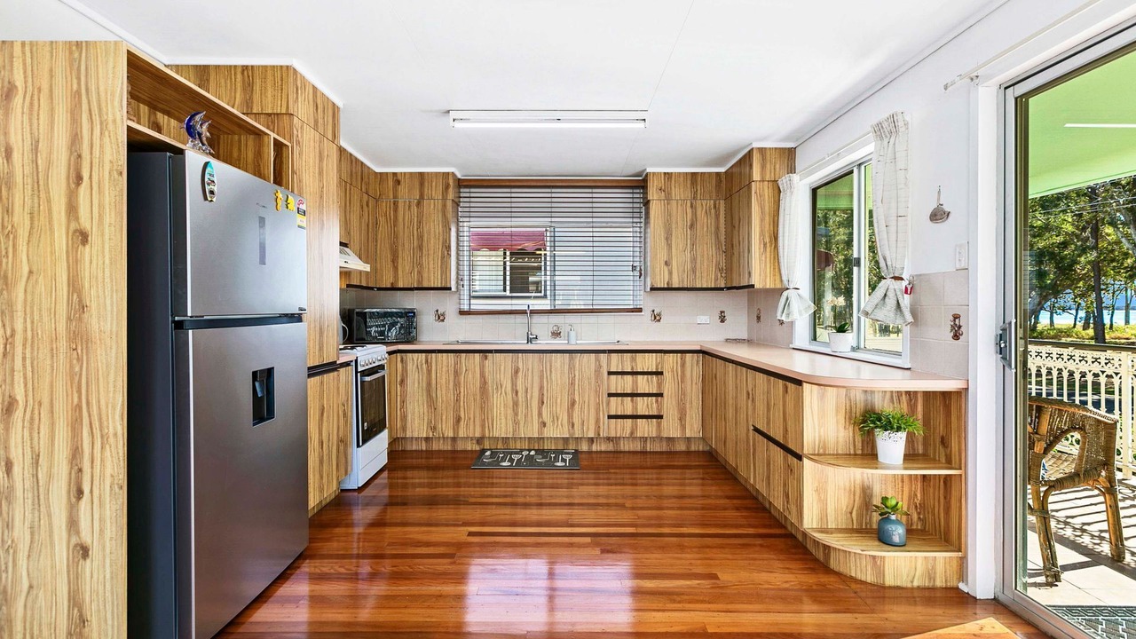 Photo of Others in Traviston