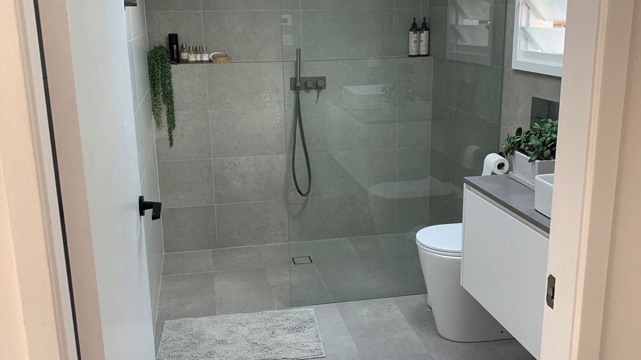 Photo of Bathroom in Avalon Beach