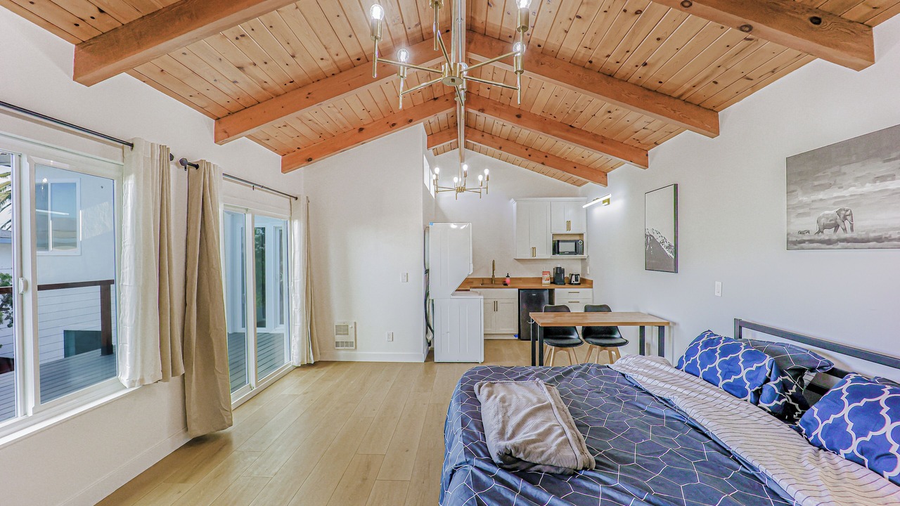 Photo of Bedroom in South San Mateo