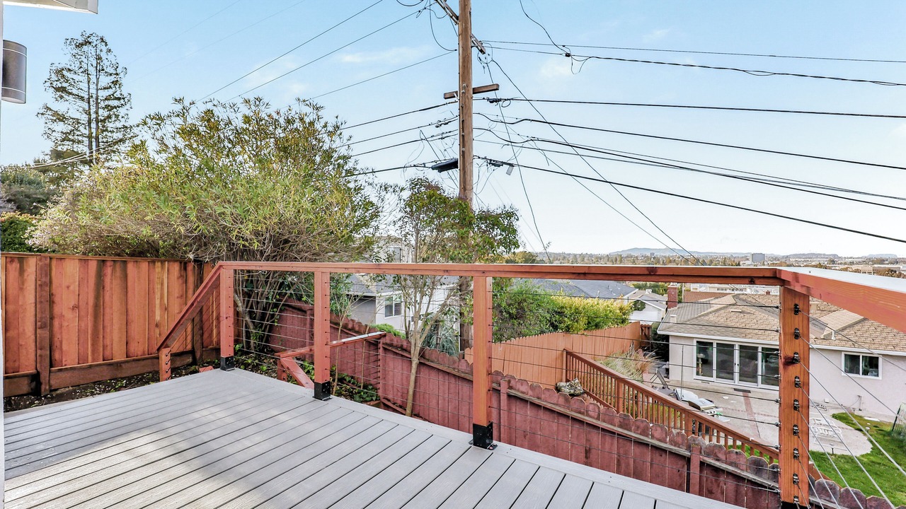 Photo of Patio Balcony in South San Mateo