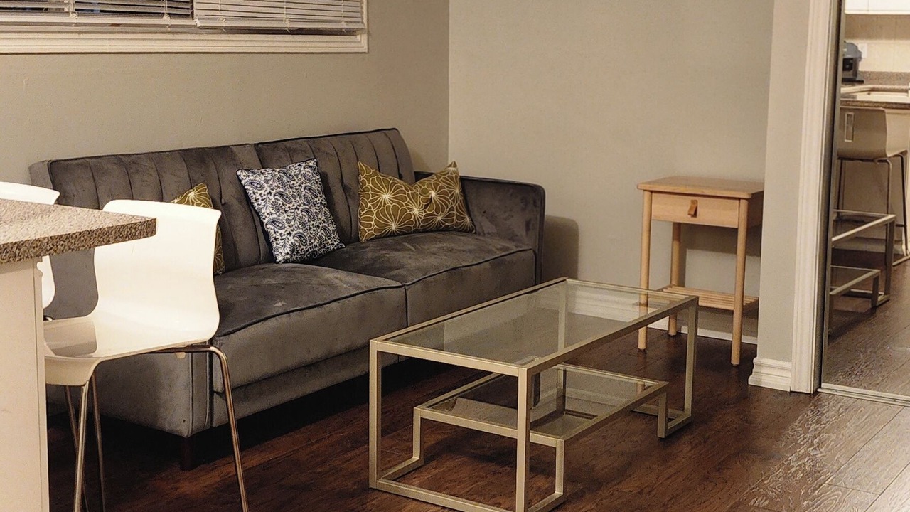 Photo of Livingroom in New Toronto