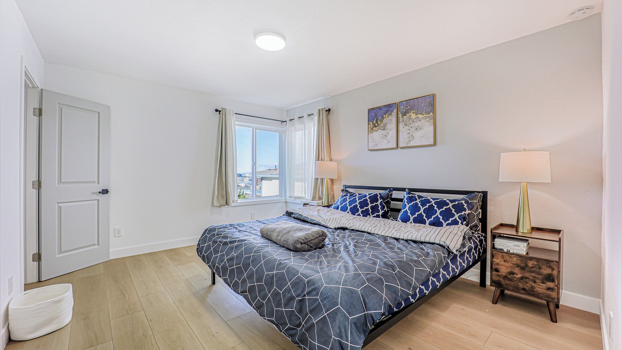 Photo of Bedroom in South San Mateo