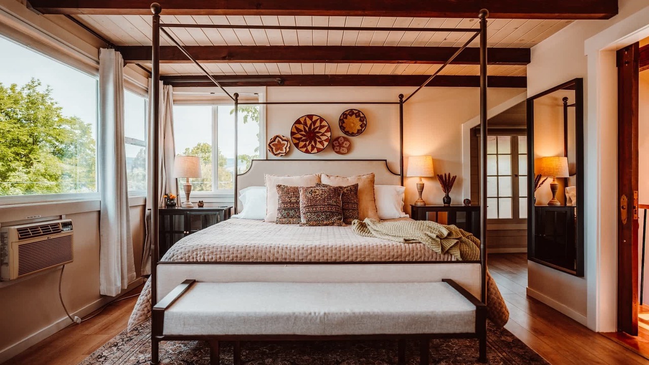 Photo of Bedroom in Historic Railroad District