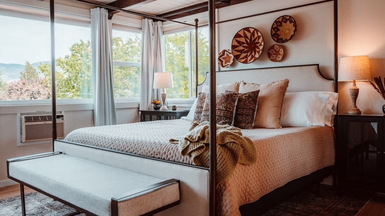 Photo of Others in Historic Railroad District