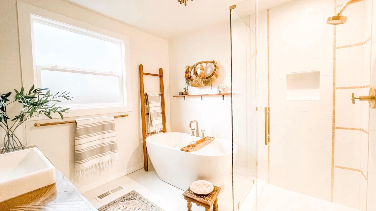 Photo of Bathroom in Historic Railroad District