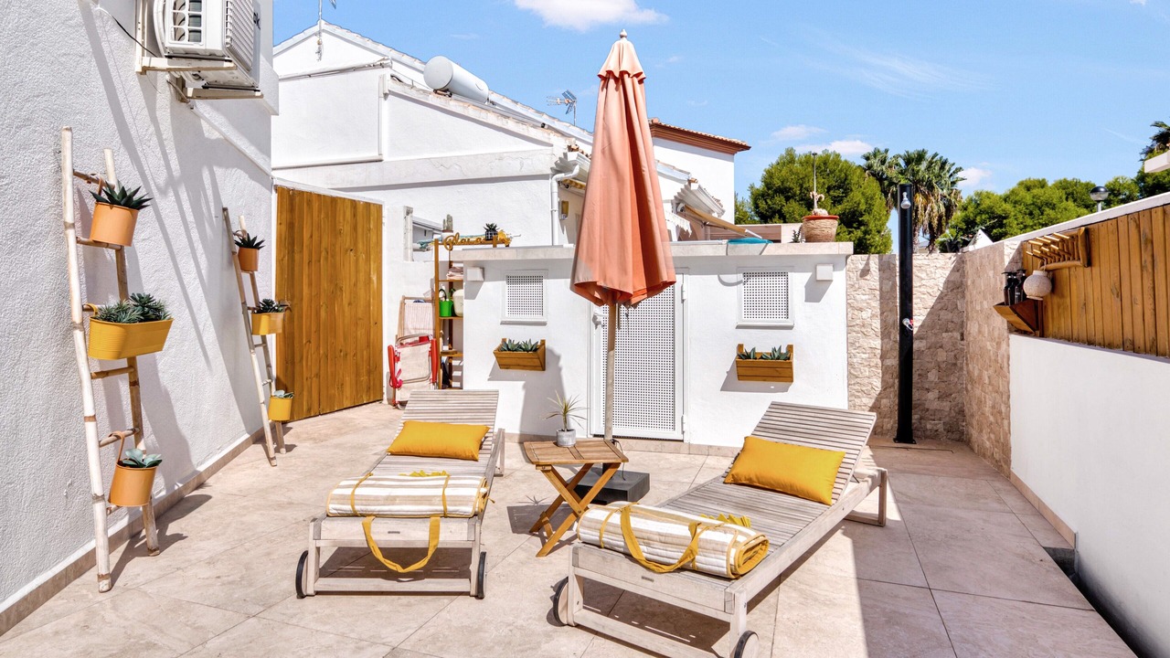 Photo of Patio Balcony in Vergel