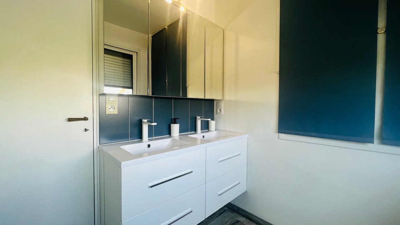 Photo of Bathroom in Buxerolles