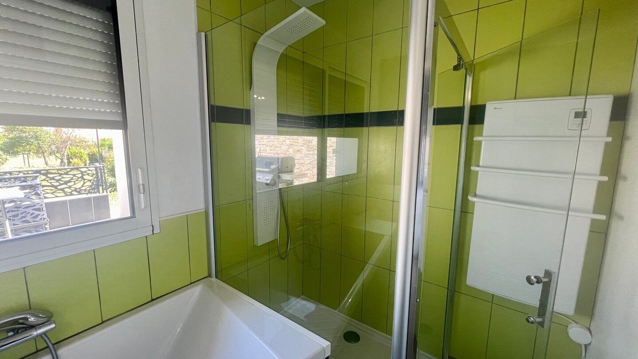 Photo of Bathroom in Buxerolles