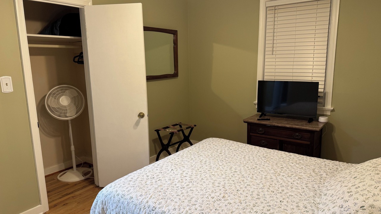 Photo of Bedroom in Summerville