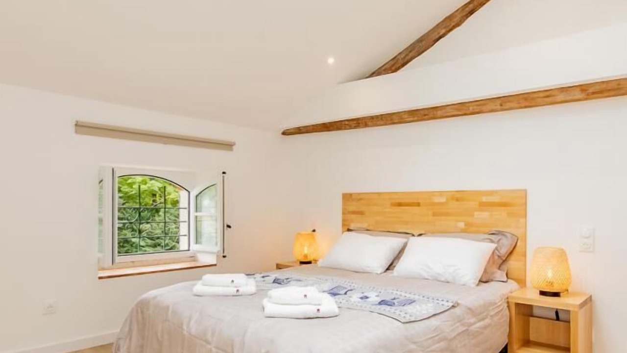 Photo of Bedroom in Givry