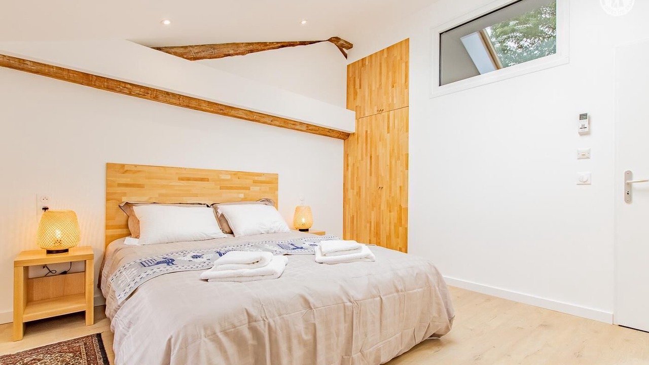 Photo of Bedroom in Givry