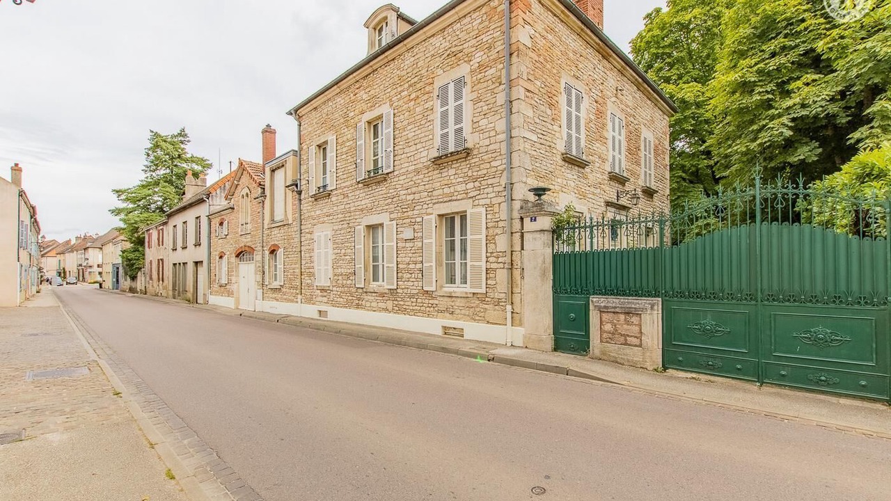 Photo of Outdoor in Givry