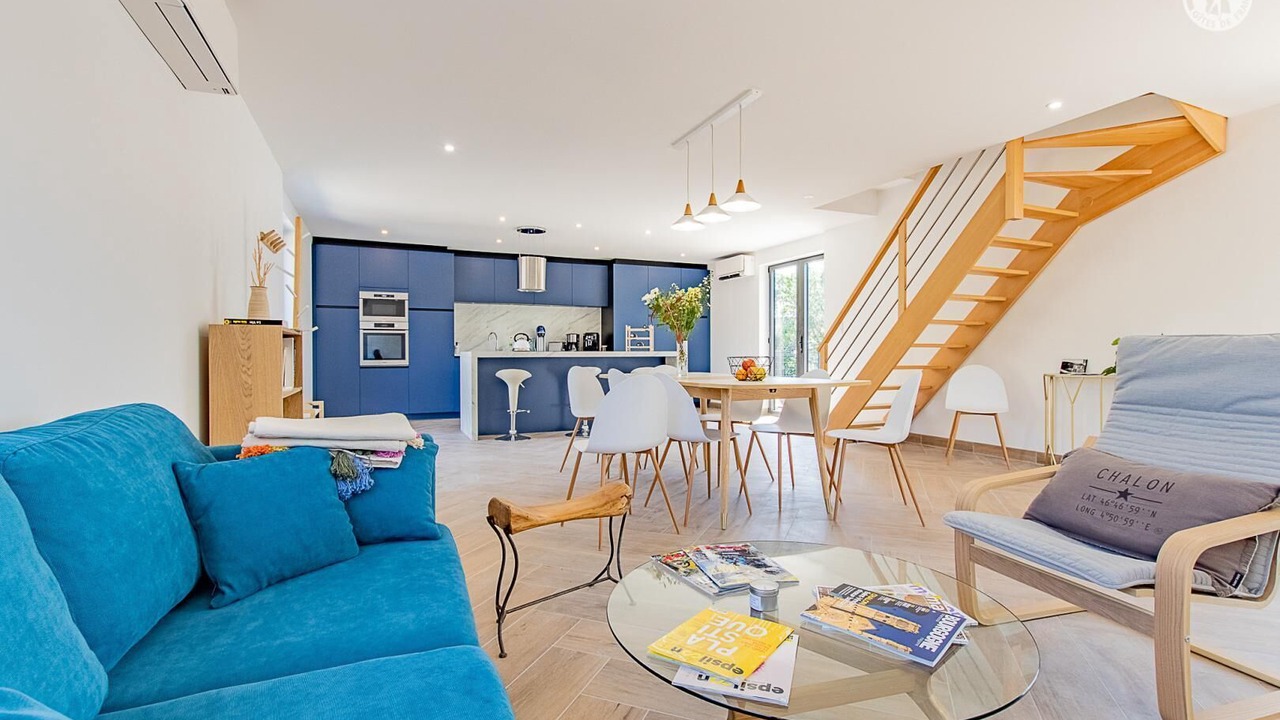 Photo of Livingroom in Saint-Jean-de-Vaux