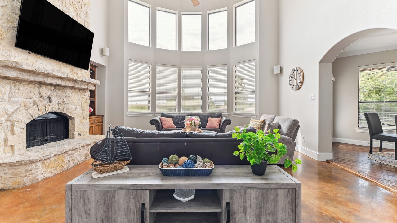 Photo of Livingroom in Weston