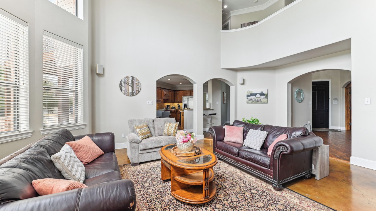 Photo of Livingroom in Weston