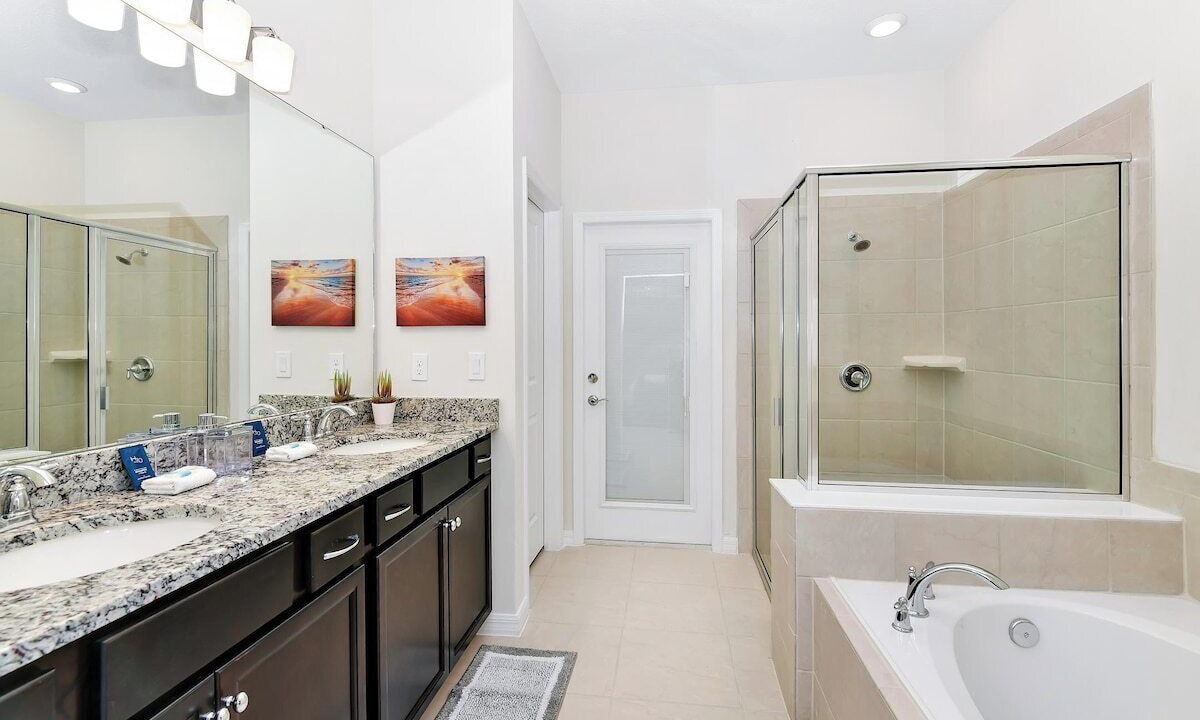 Photo of Bathroom in Tuscan Hills