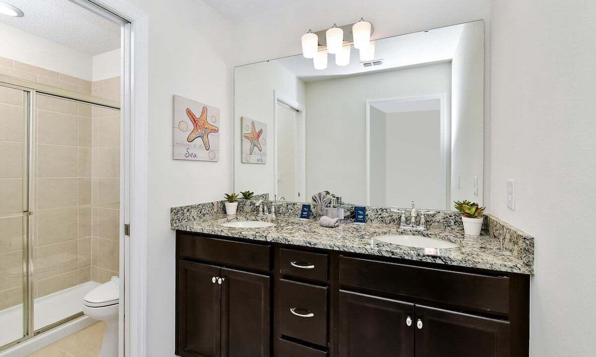 Photo of Bathroom in Tuscan Hills