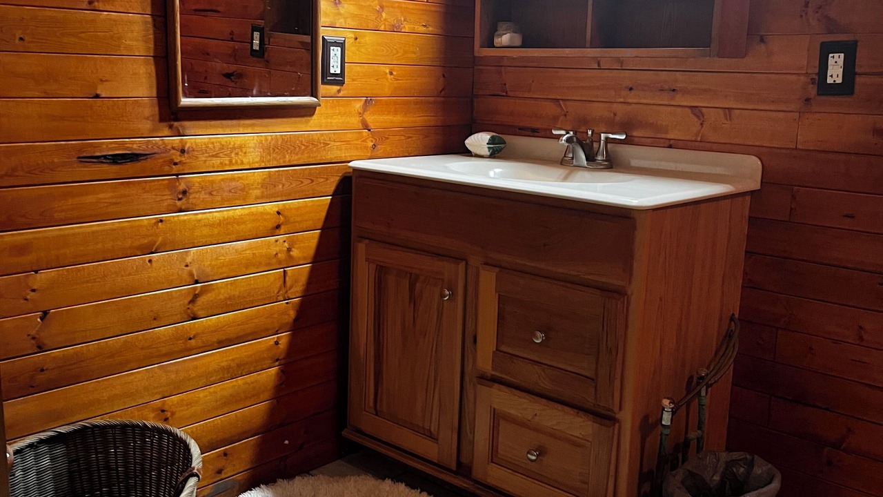 Photo of Bathroom in Laneville