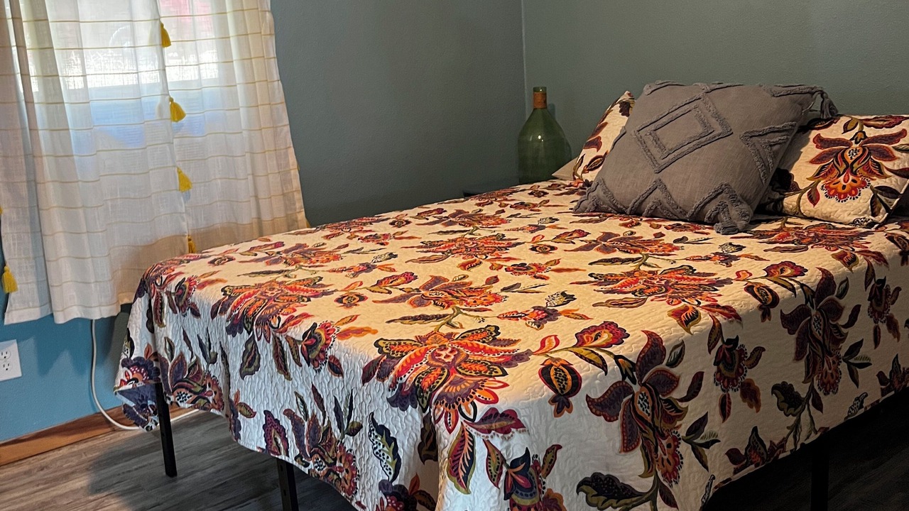 Photo of Bedroom in Laneville
