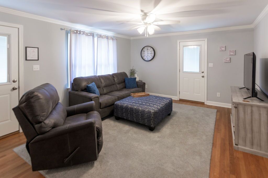 Photo of Livingroom in Soddy-Daisy