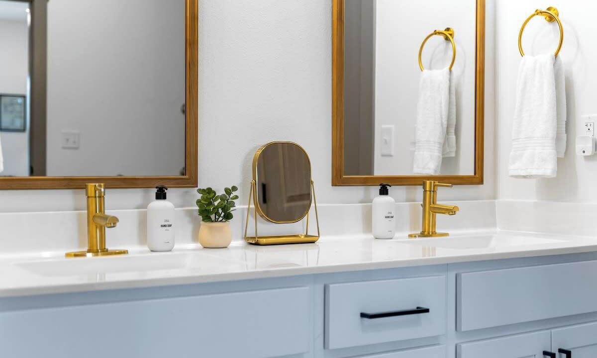 Photo of Bathroom in Kimberling City
