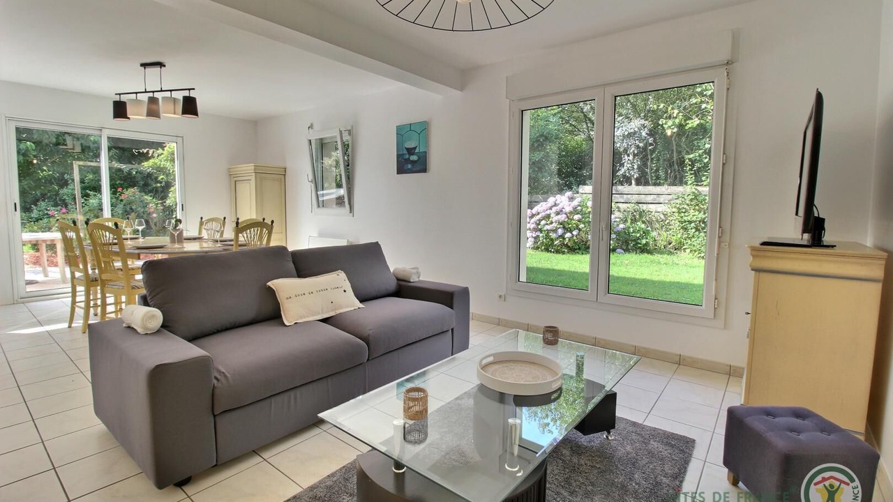 Photo of Livingroom in Plourhan