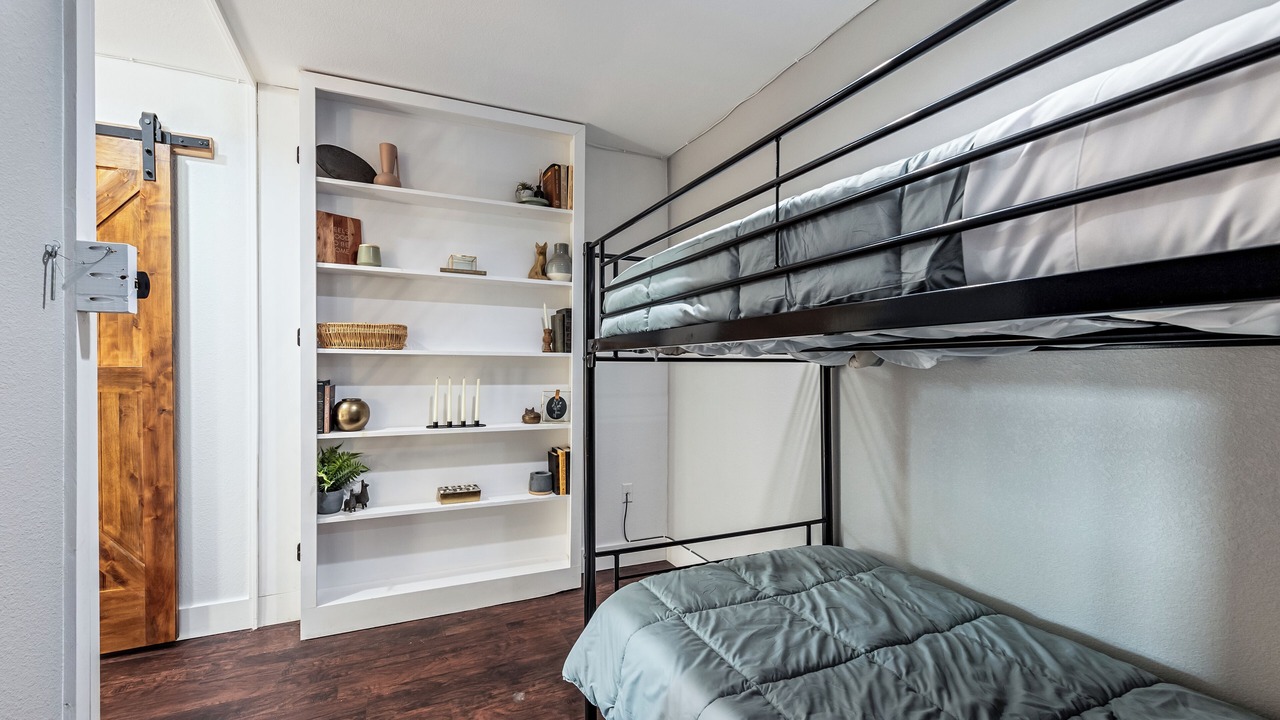 Photo of Bedroom in Leander