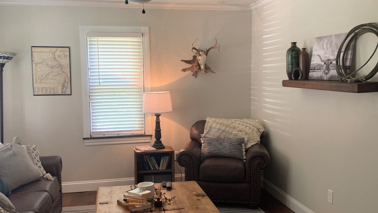 Photo of Livingroom in Garrison