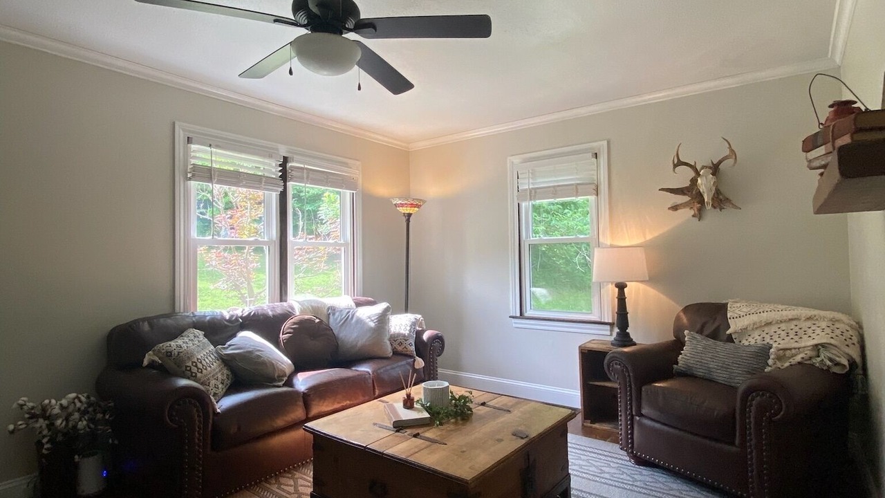Photo of Livingroom in Garrison