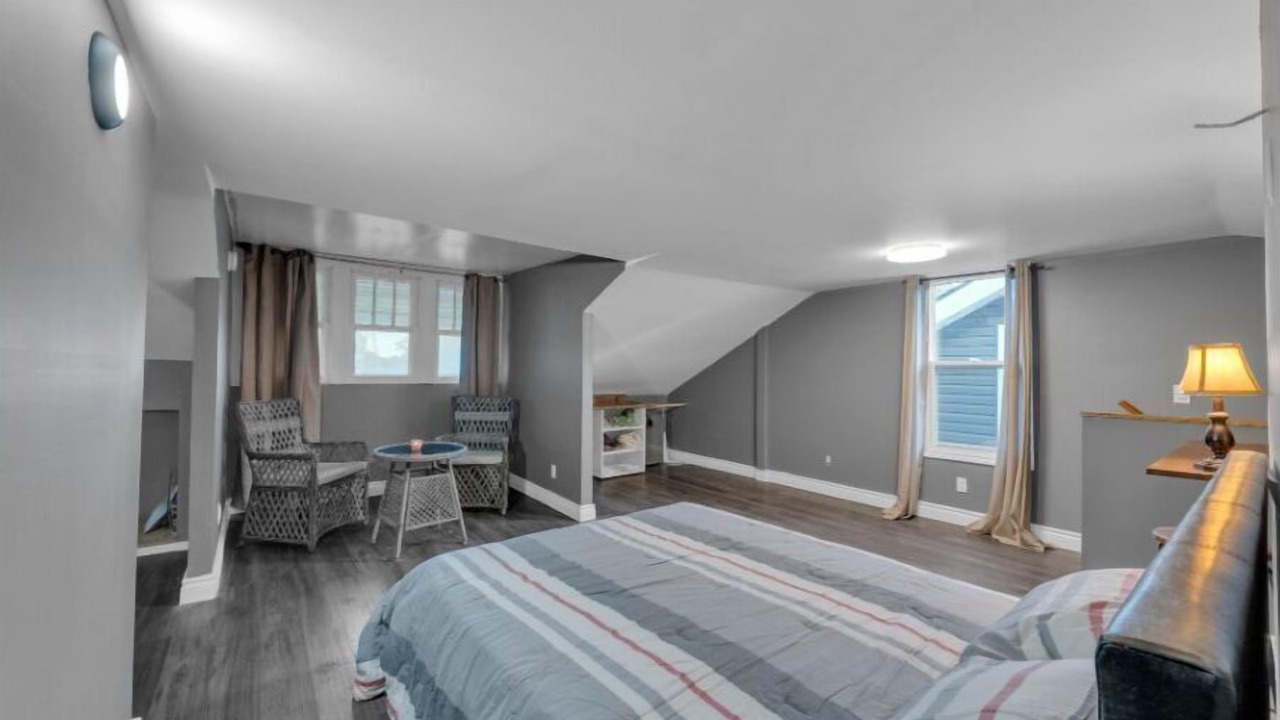 Photo of Bedroom in Bridgeview