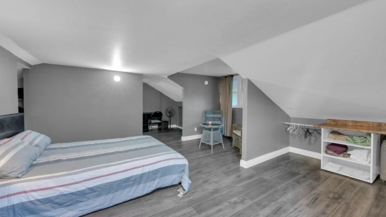Photo of Bedroom in Bridgeview