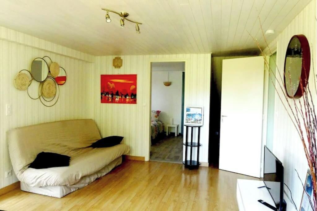 Photo of Livingroom in Cuguron