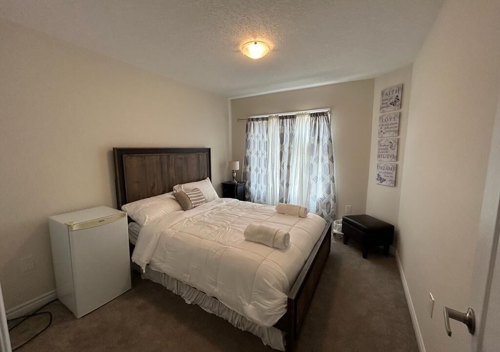 Photo of Bedroom in Thorold