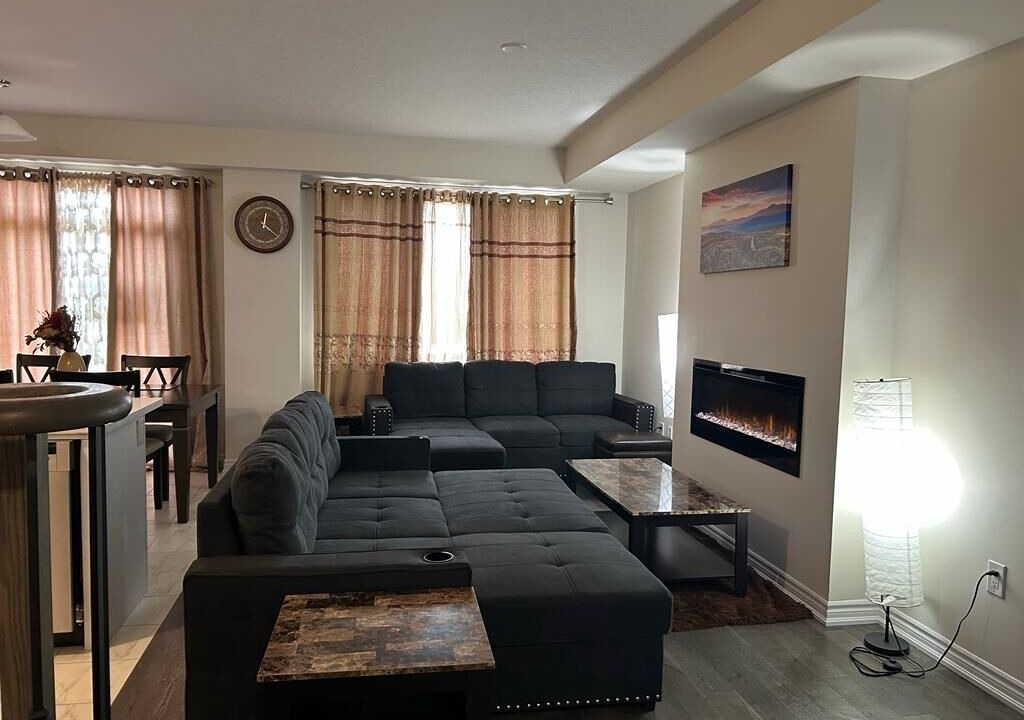 Photo of Livingroom in Thorold