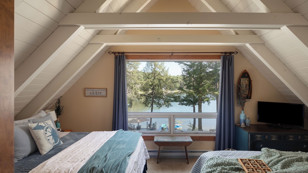 Photo of Bedroom in Gaylord