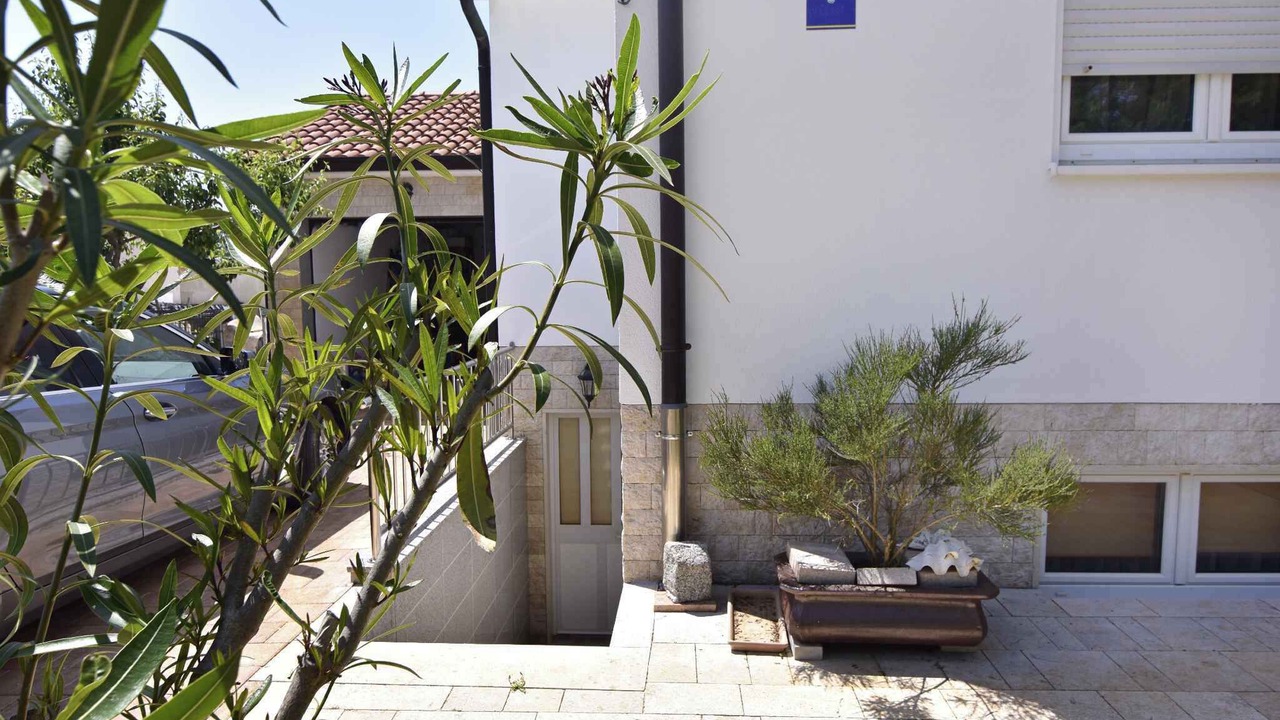 Photo of Outdoor in Krizine