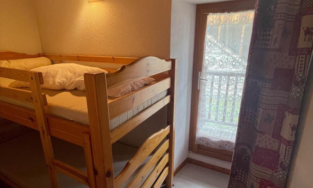 Photo of Bedroom in Areches