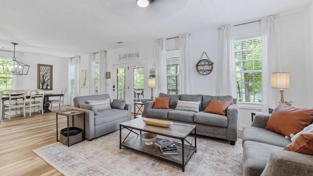 Photo of Livingroom in Salem
