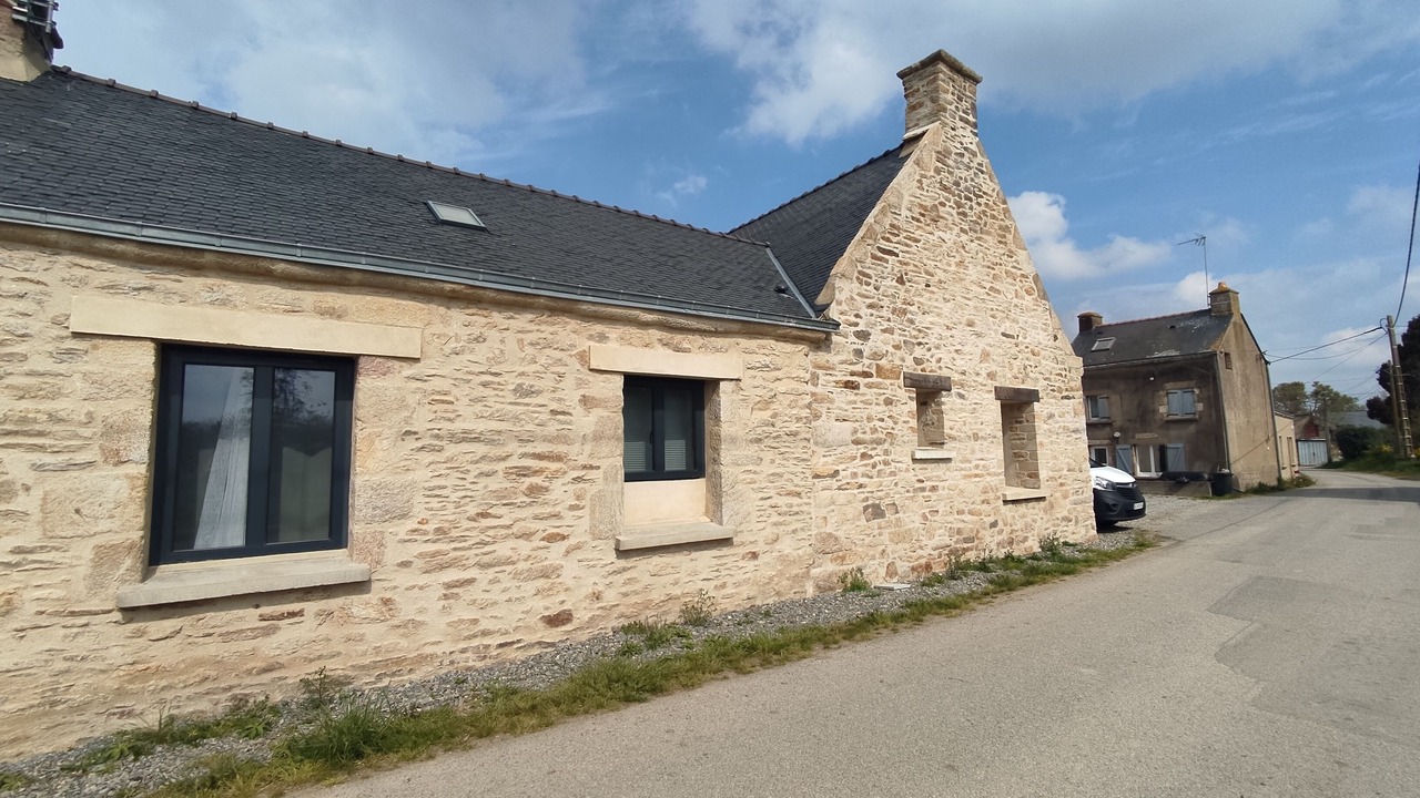 Photo of Outdoor in Peaule