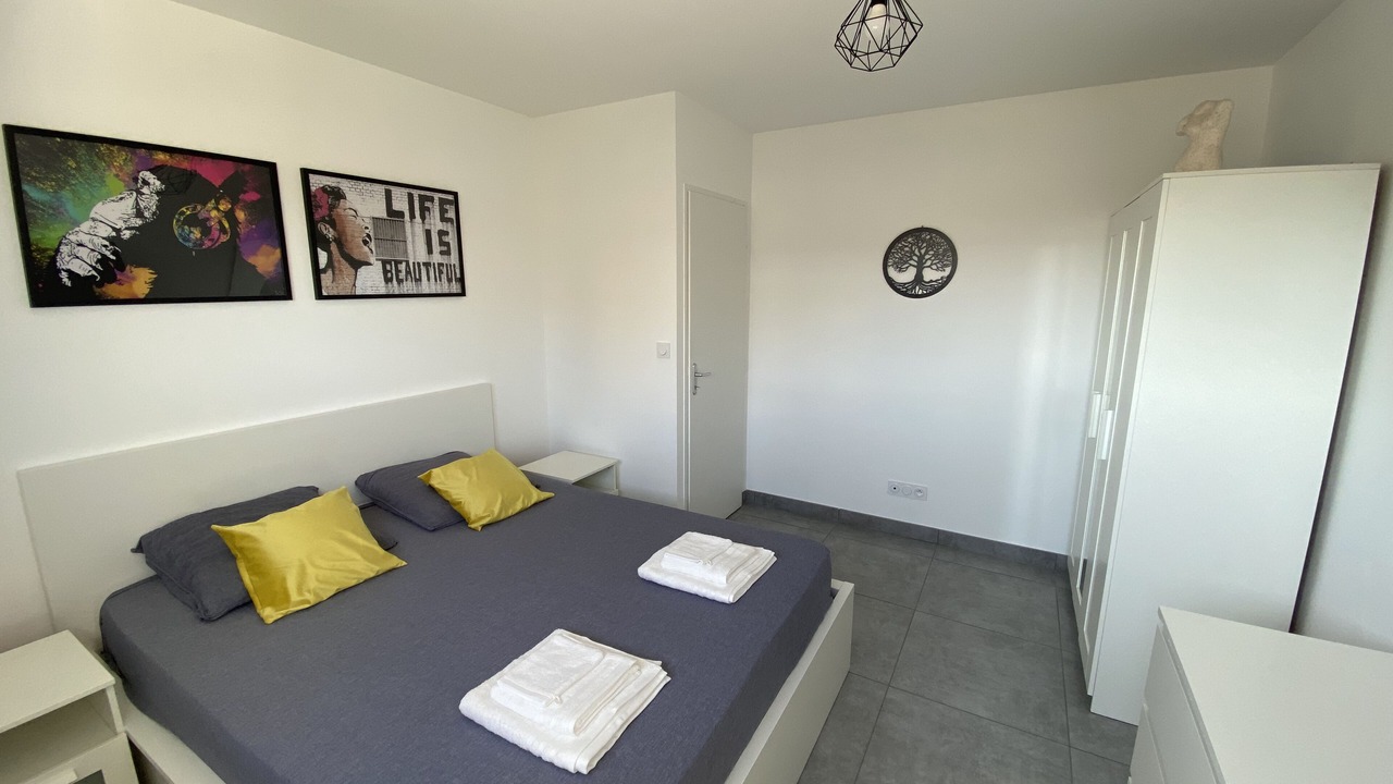 Photo of Bedroom in Vic-la-Gardiole
