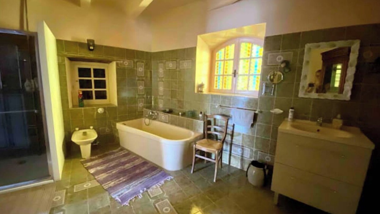 Photo of Bathroom in Saint-Sebastien-d'Aigrefeuille