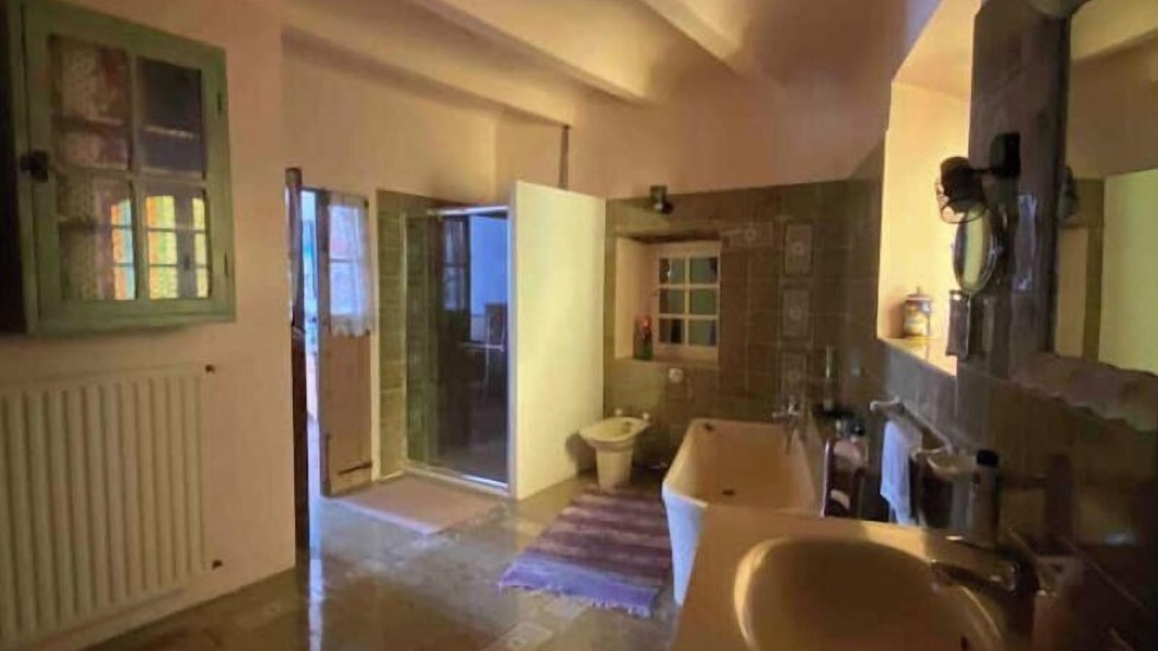 Photo of Bathroom in Saint-Sebastien-d'Aigrefeuille