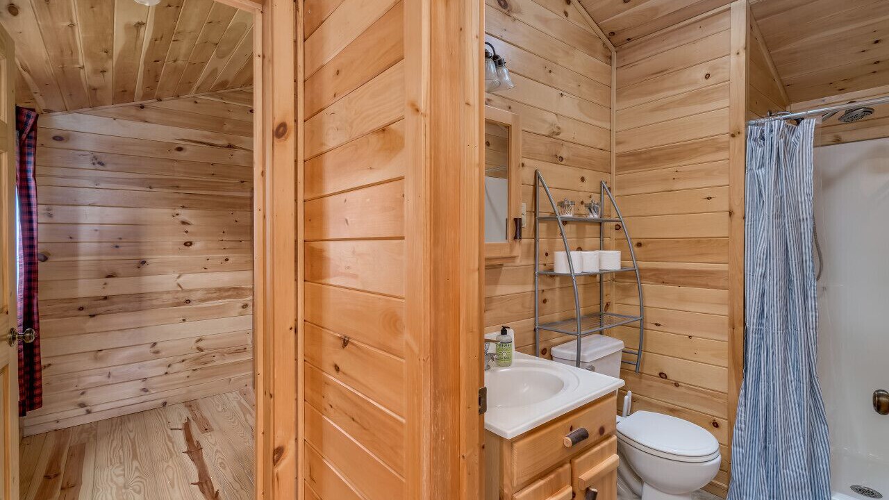 Photo of Bathroom in Wellesley Island