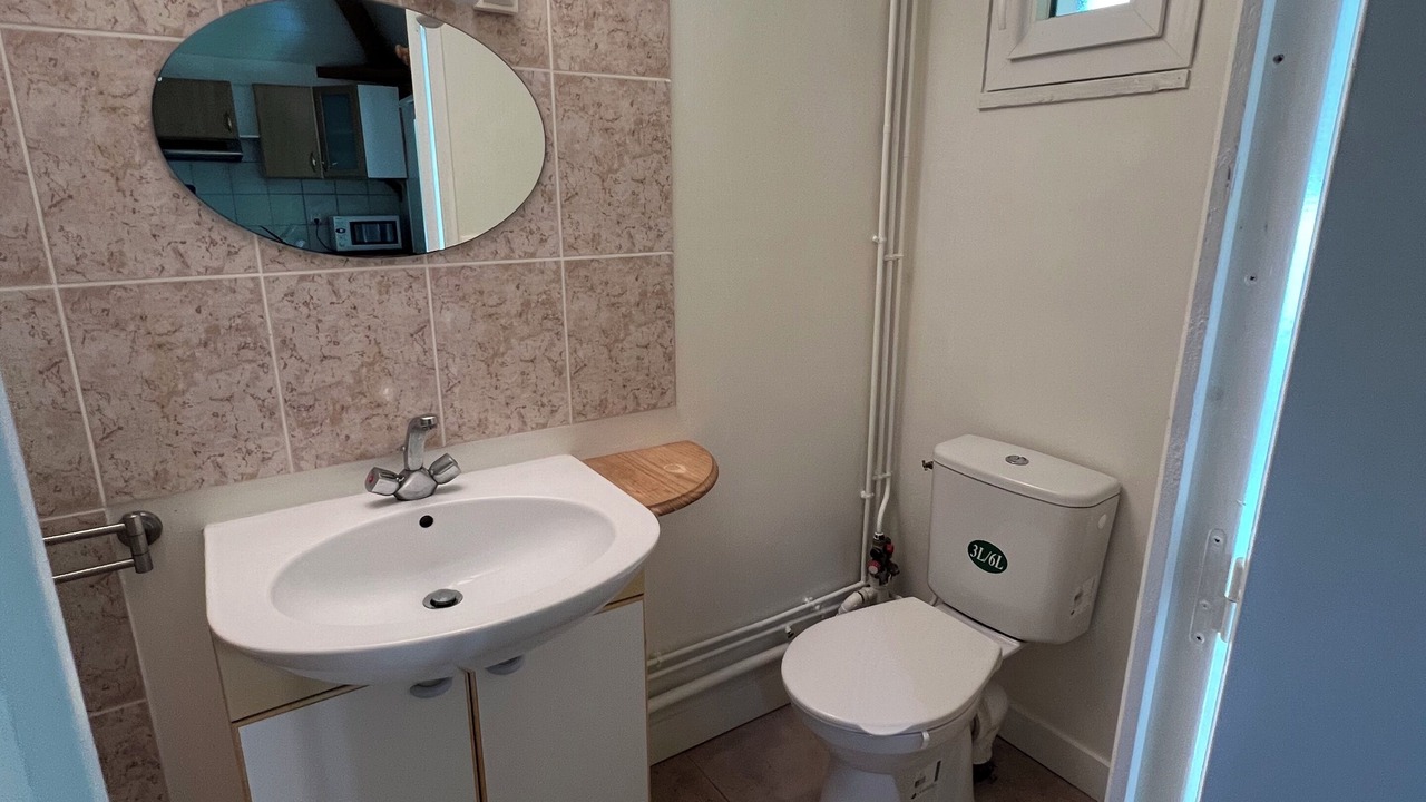 Photo of Bathroom in Saint-Georges-sur-Eure