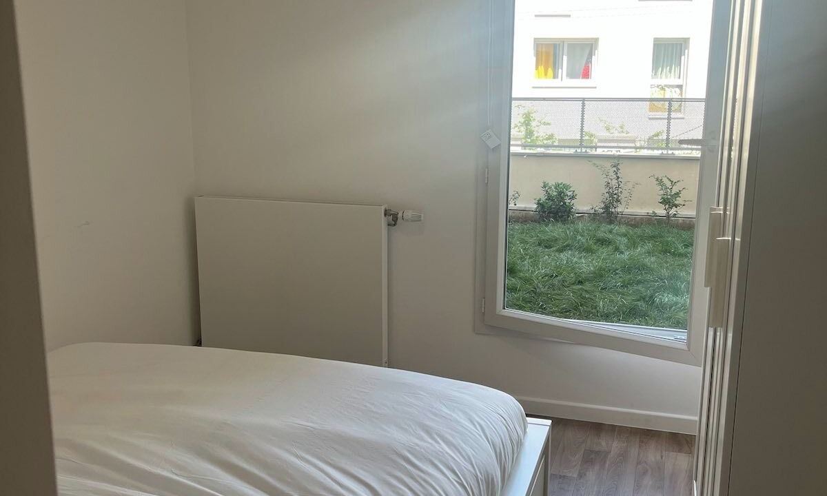 Photo of Bedroom in Noisy-le-Sec